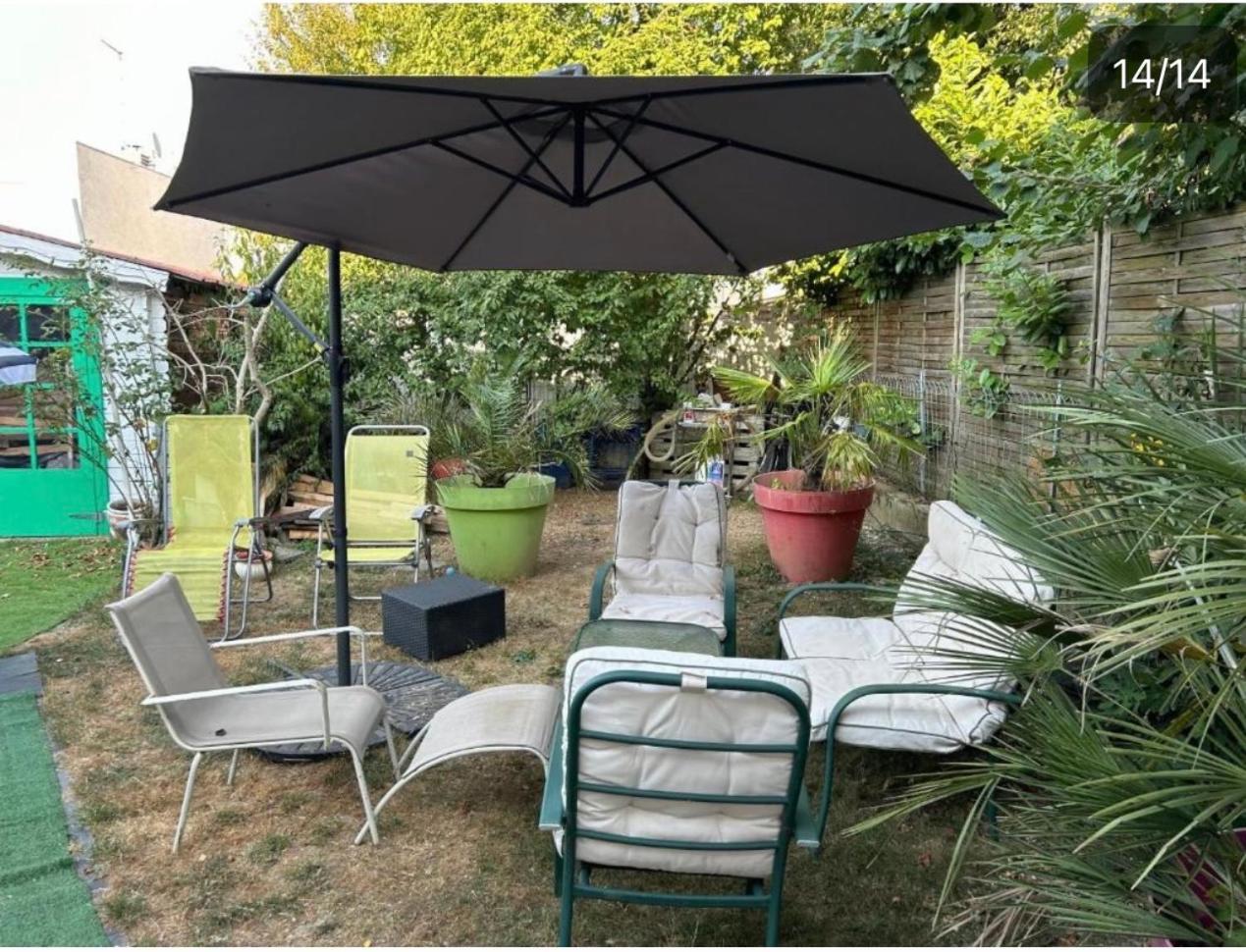 Joli Studio Tout Confort Avec Toutes Commodites Vaulx-en-Velin Luaran gambar